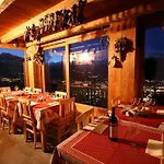 Tivet Hotel