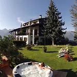 Hotel Tivet