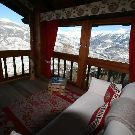 מלון Tivet פילה